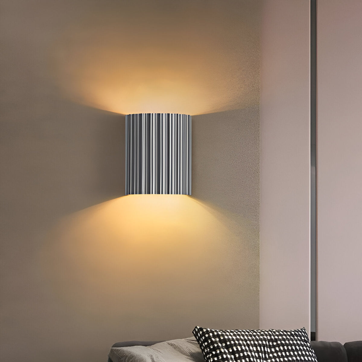 Nordic Resin Clarity Minimalist Wall Light