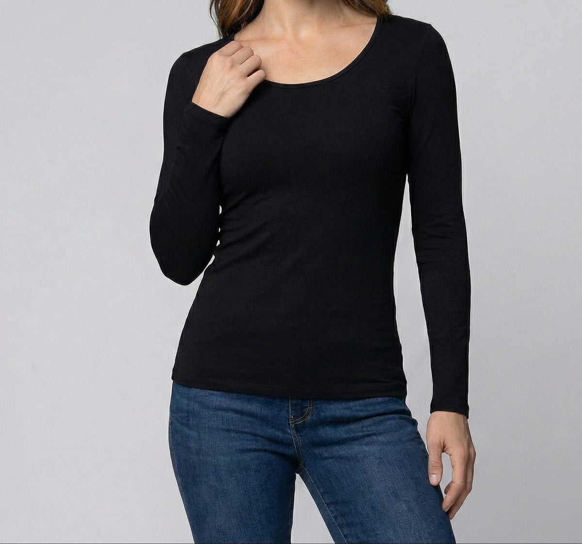Women's Slim Fit Scoop-Neck Long Sleeve Top – Versatile Hip-Length Layer for Everyday and Smart Casual Looks