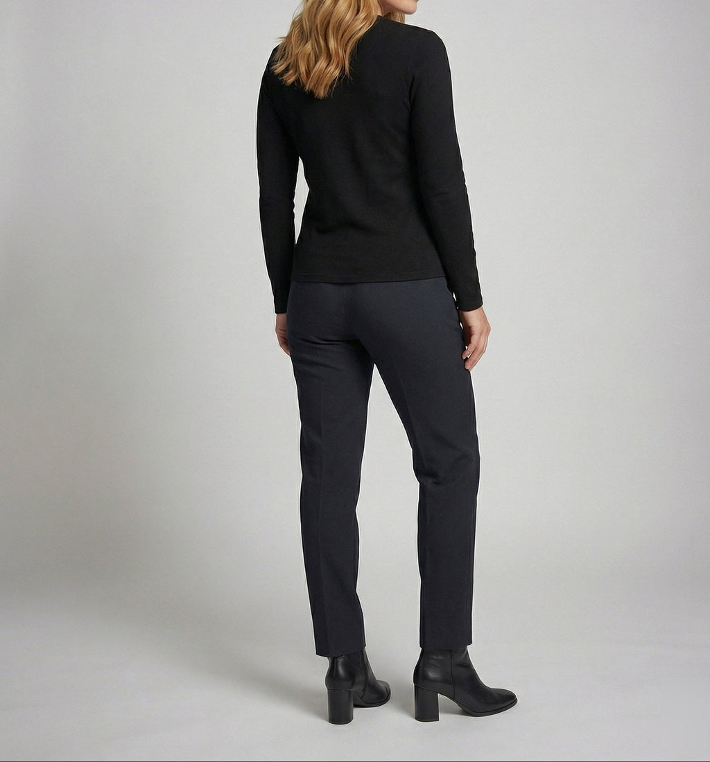 Women's Slim-Fit V-Neck Fine-Knit Cardigan – Button-Front Layer with Long Sleeves for Effortless Smart Casual Style