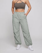 Women's Casual Wide-Leg Cargo Joggers – Comfortable Loose Fit with Drawstring Waist and Adjustable Cuffs