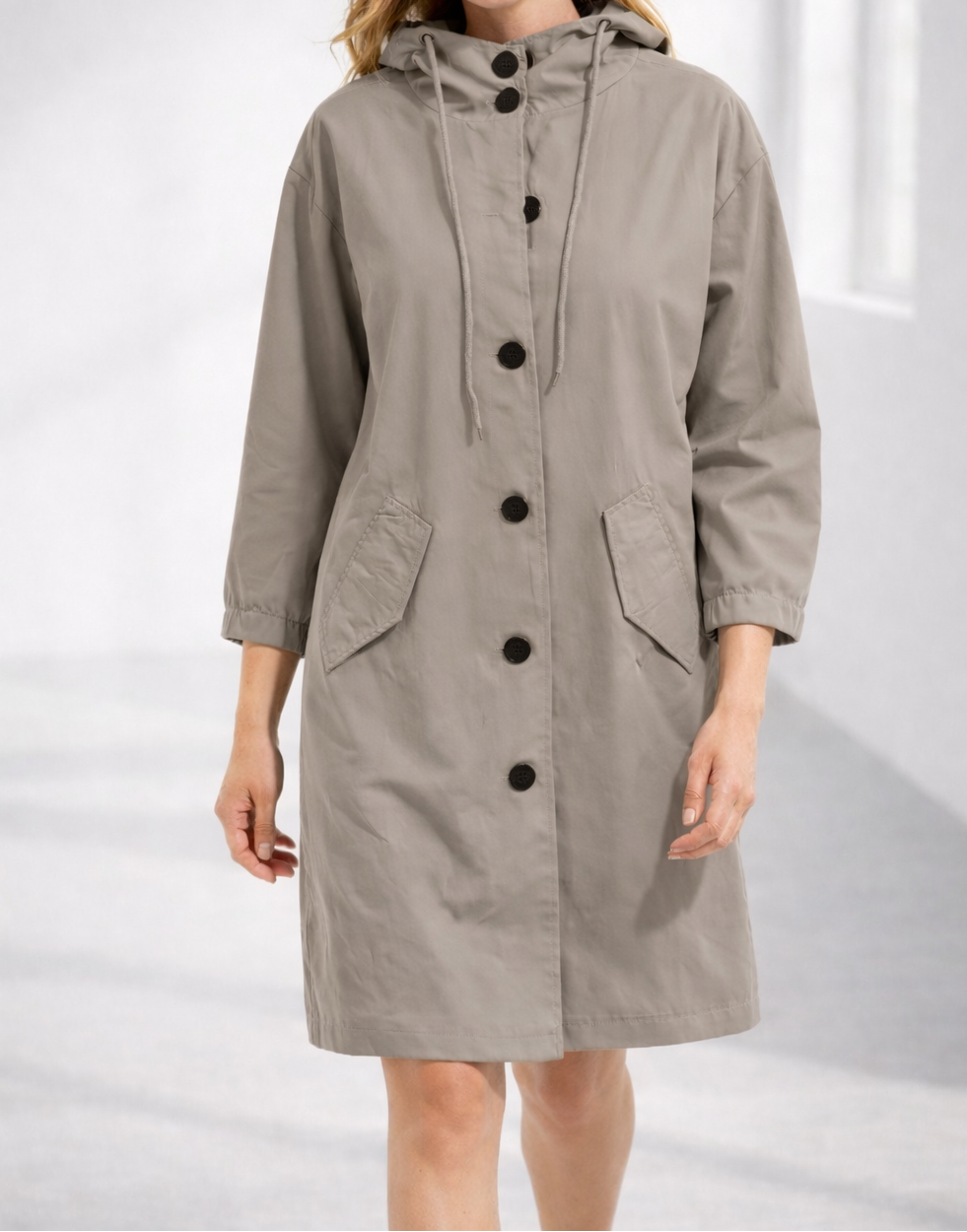 Women's Casual Longline Hooded Jacket – Lightweight Button-Front Coat with Drawstring Hood and Pockets for Daily Comfort