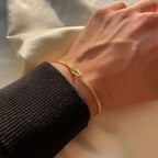 Elske | Simple Love Knot Bracelet