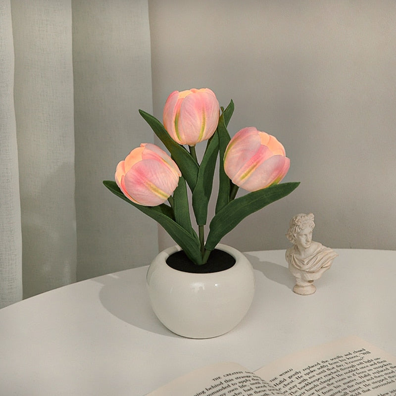 Hessel | Warm Light LED Tulip Night Lamp