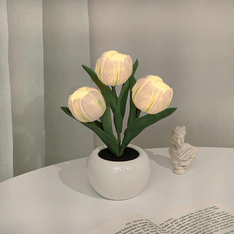 Hessel | Warm Light LED Tulip Night Lamp