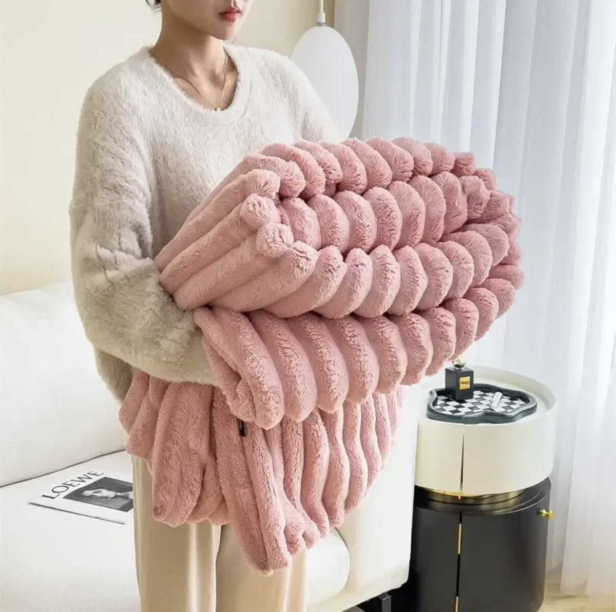Renske | Luxurious Faux Fur Fluffy Blanket