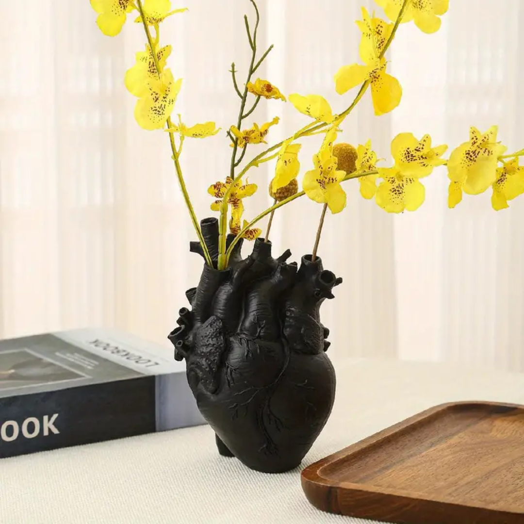Sjors | Love-Shaped Vase