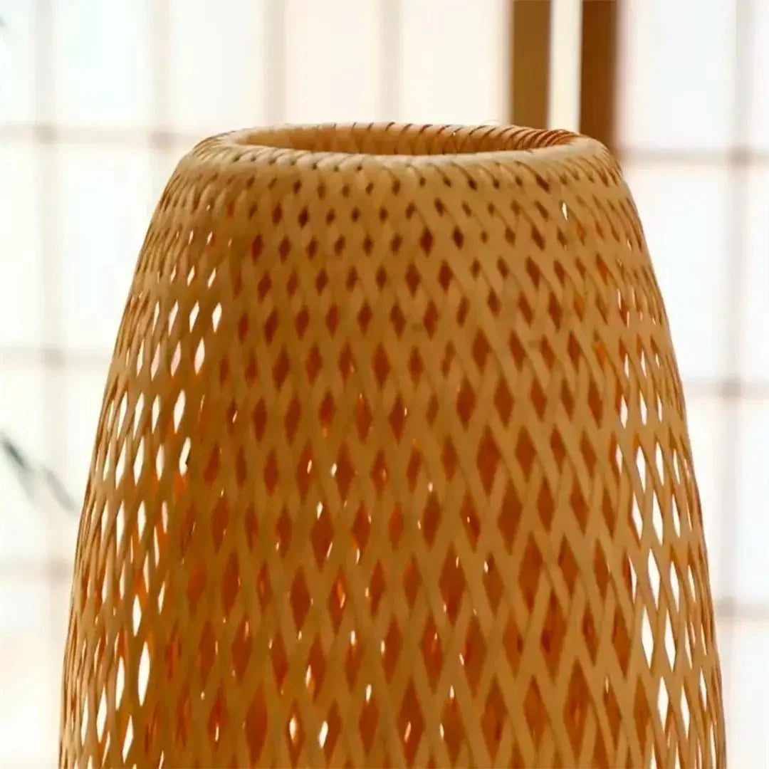 Wim | Bamboo Table Lamp Featuring a Wooden Base